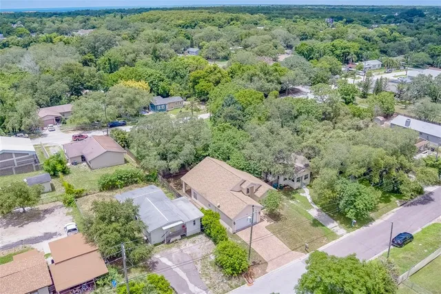 $2,800 | 1950 Lillian Avenue, Tarpon Springs, FL 34689