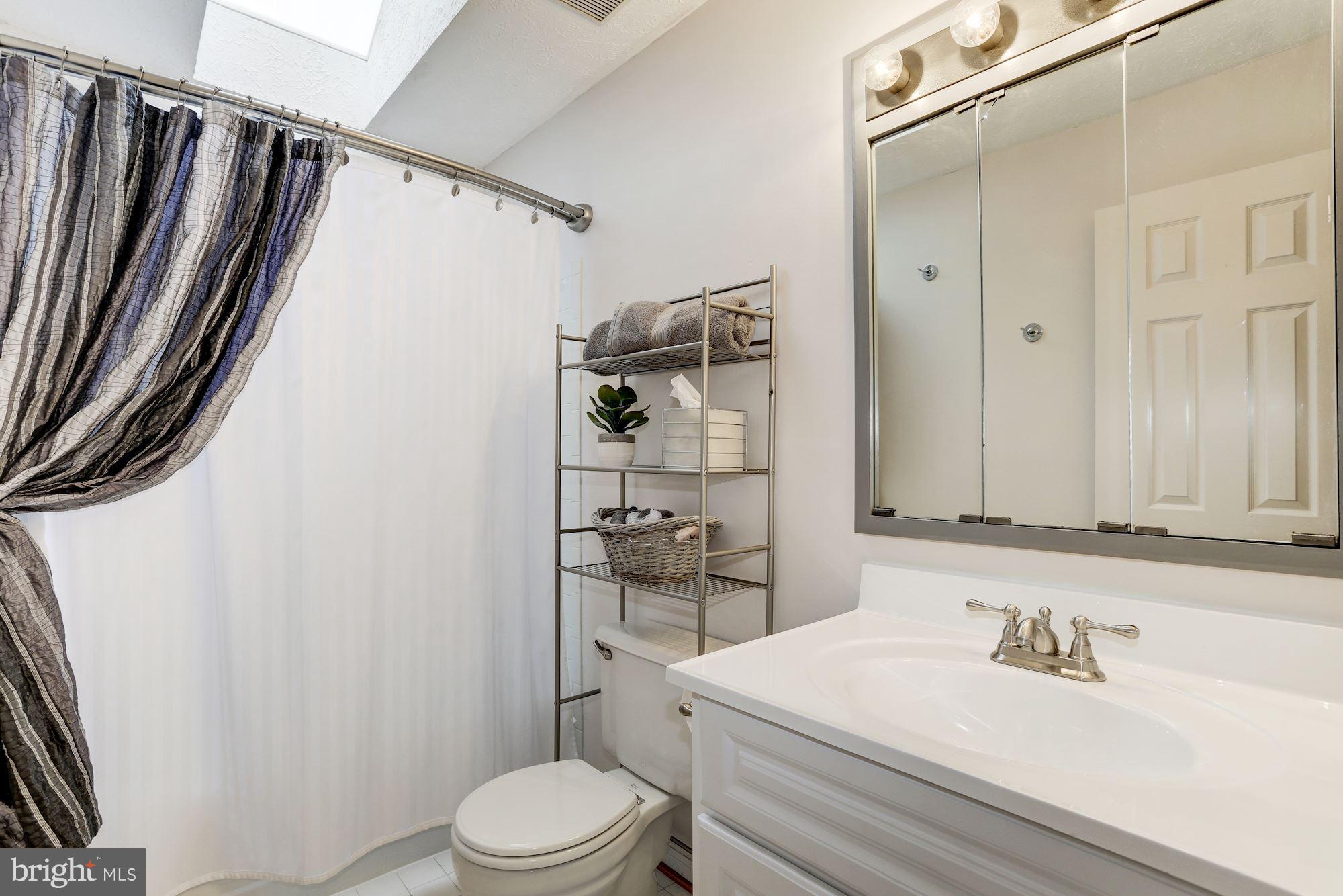 1215 Brookview Road Baltimore, MD 21286 - Photo 17 of 30 Full Bath