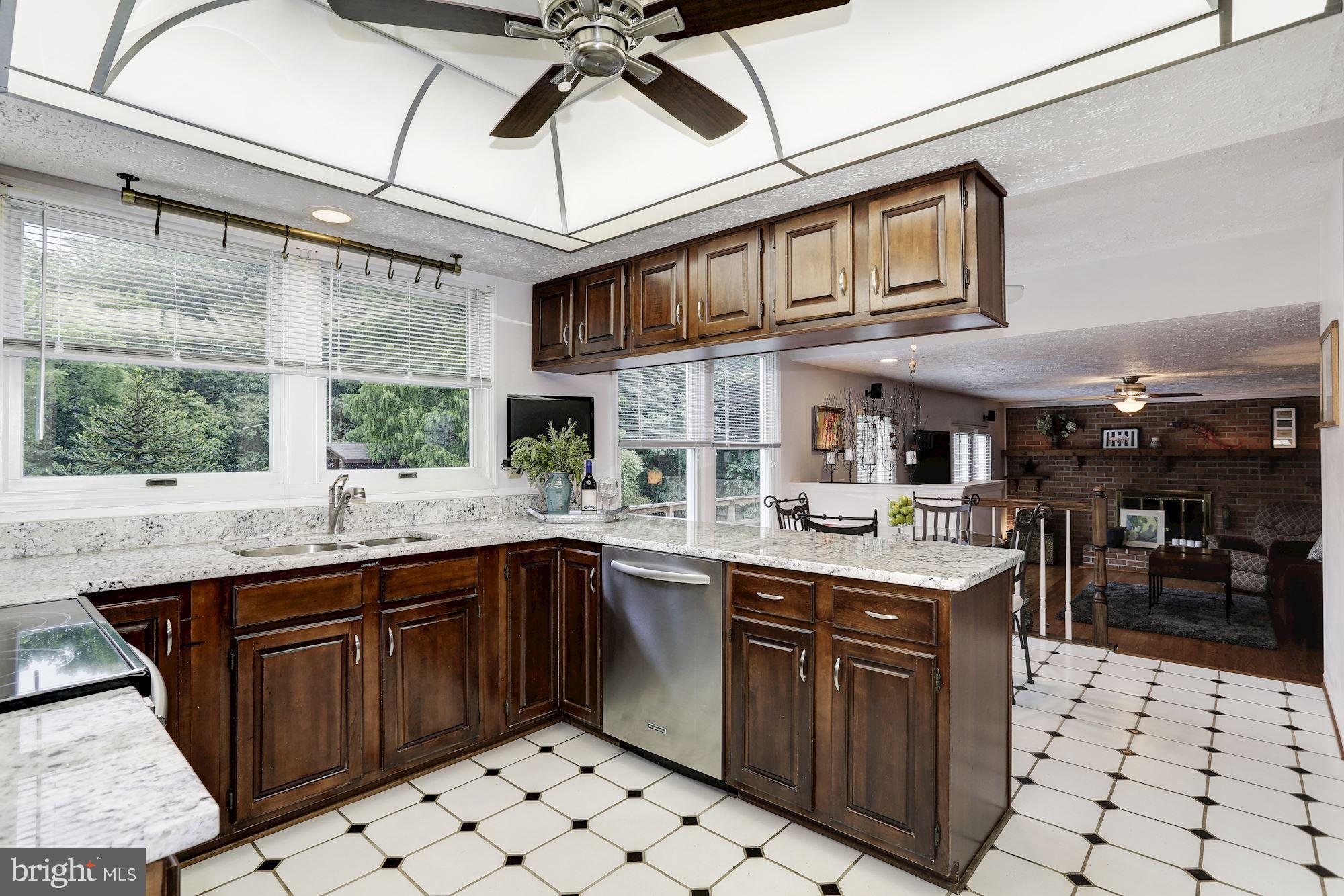 1215 Brookview Road Baltimore, MD 21286 - Photo 7 of 30 Kitchen