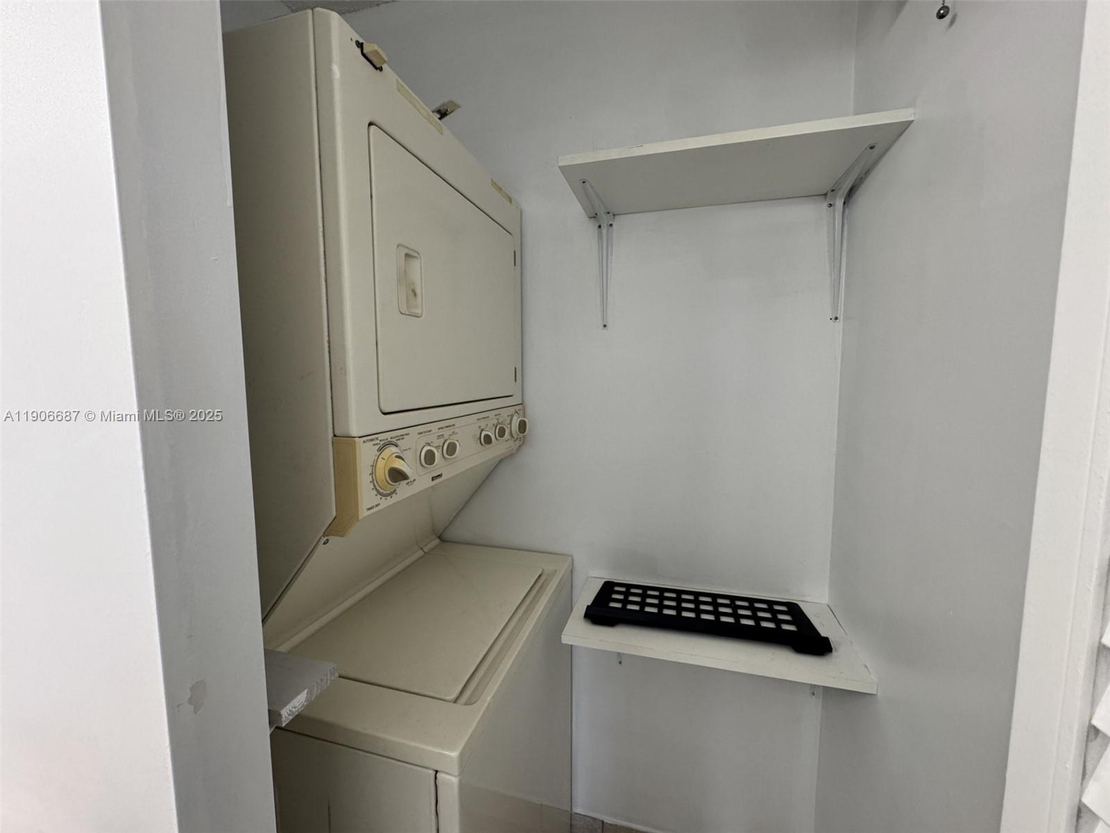 5800 Southwest 127th Avenue, Unit 2307 Miami, FL 33183 - Photo 21 of 23 a view of an empty room