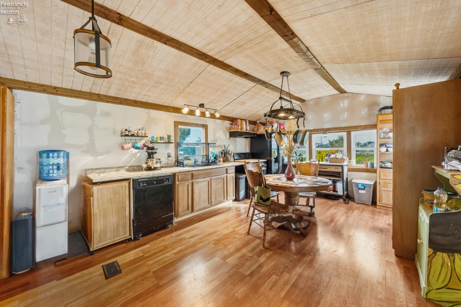 265 Meachem Road, Unit 3 Port Clinton, OH 43452 - Photo 9 of 27 Gallery Image 9