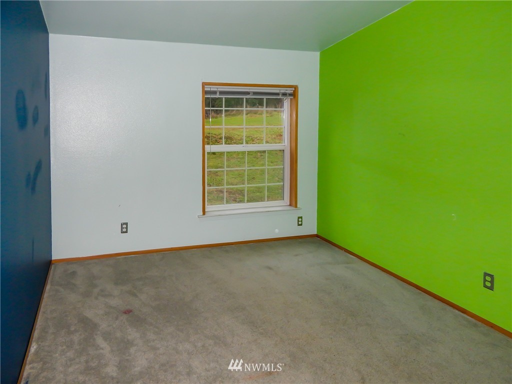 16919 Moon Road Southwest Rochester, WA 98579 - Photo 11 of 25