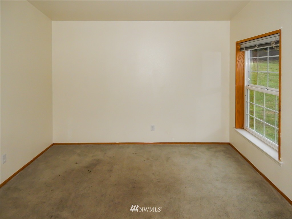16919 Moon Road Southwest Rochester, WA 98579 - Photo 13 of 25