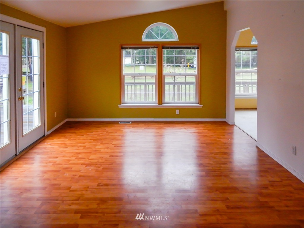 16919 Moon Road Southwest Rochester, WA 98579 - Photo 5 of 25