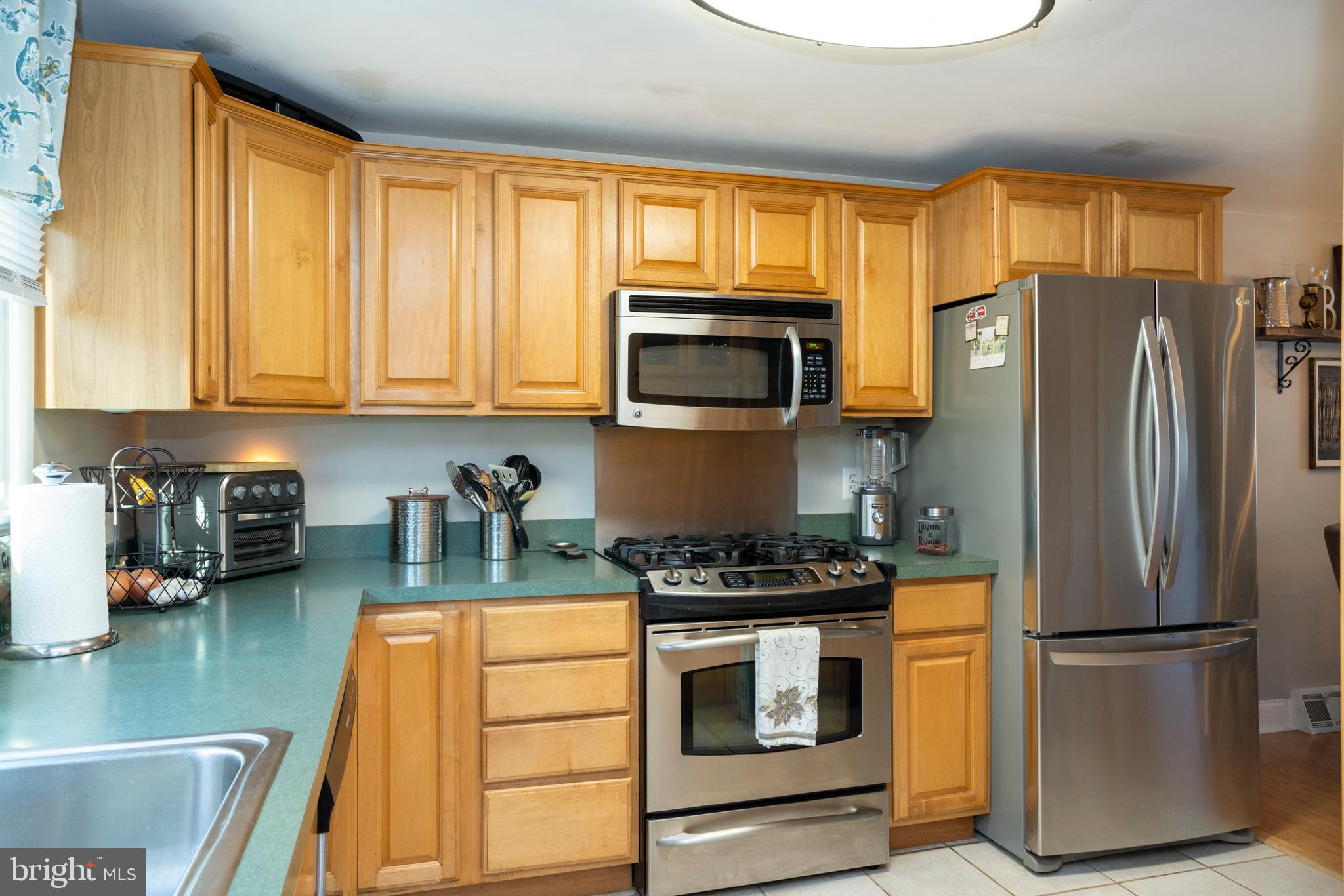 1202 Wedgewood Road Flourtown, PA 19031 - Photo 8 of 31
