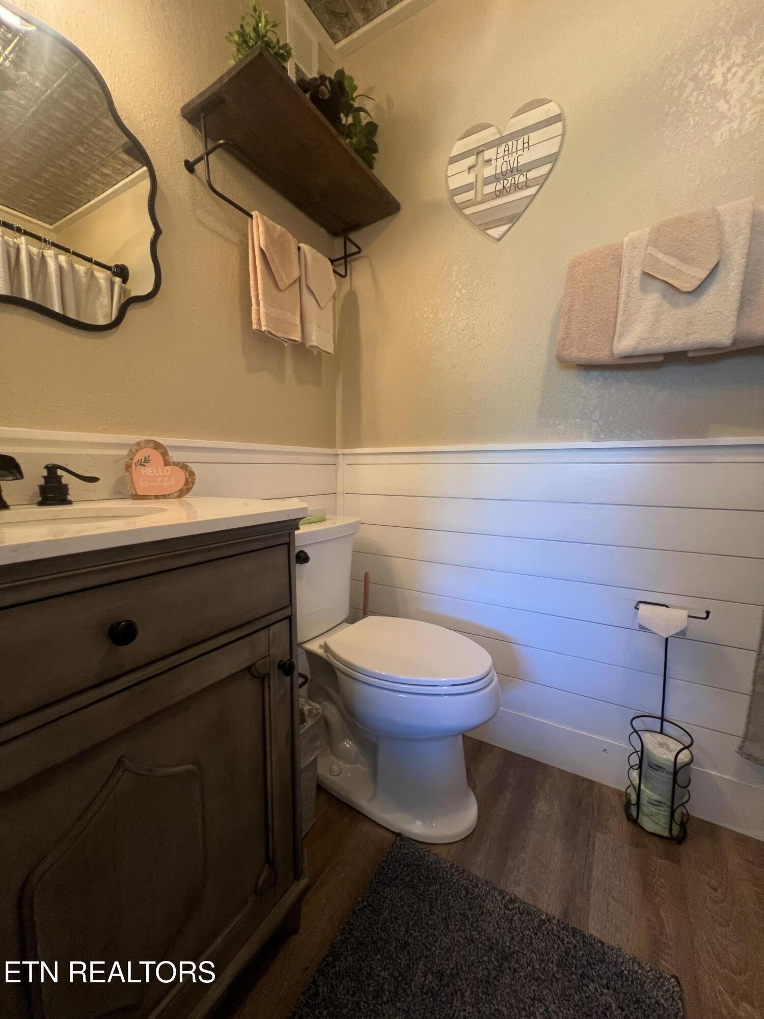 354 East Holly Ridge Road, Unit 202 Gatlinburg, TN 37738 - Photo 11 of 22 BA
