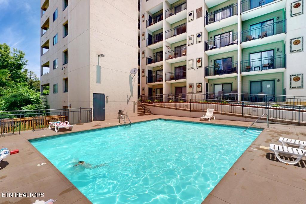 354 East Holly Ridge Road, Unit 202 Gatlinburg, TN 37738 - Photo 14 of 22 Laurel Inn pool