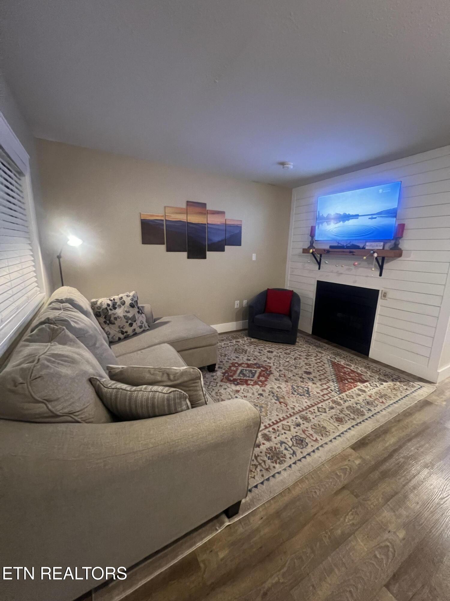 354 East Holly Ridge Road, Unit 202 Gatlinburg, TN 37738 - Photo 2 of 22 LR