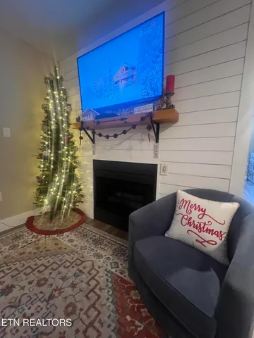 $249,800 | 354 East Holly Ridge Road, Unit 354, Gatlinburg, TN 37738