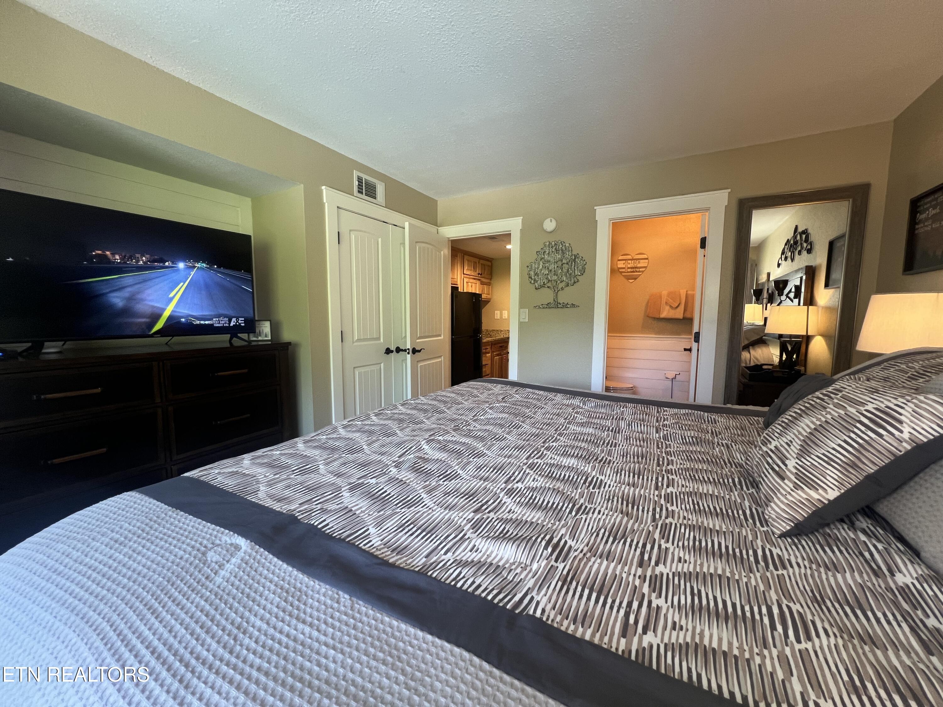 354 East Holly Ridge Road, Unit 202 Gatlinburg, TN 37738 - Photo 10 of 22 BR