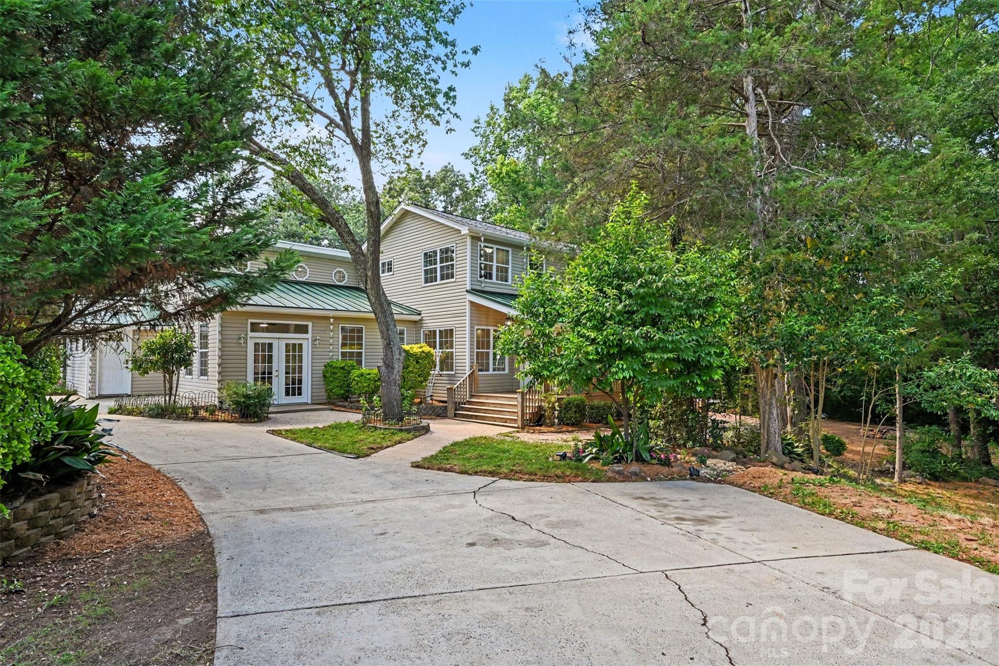 1516 Hensley Road Fort Mill, SC 29715 - Photo 4 of 38
