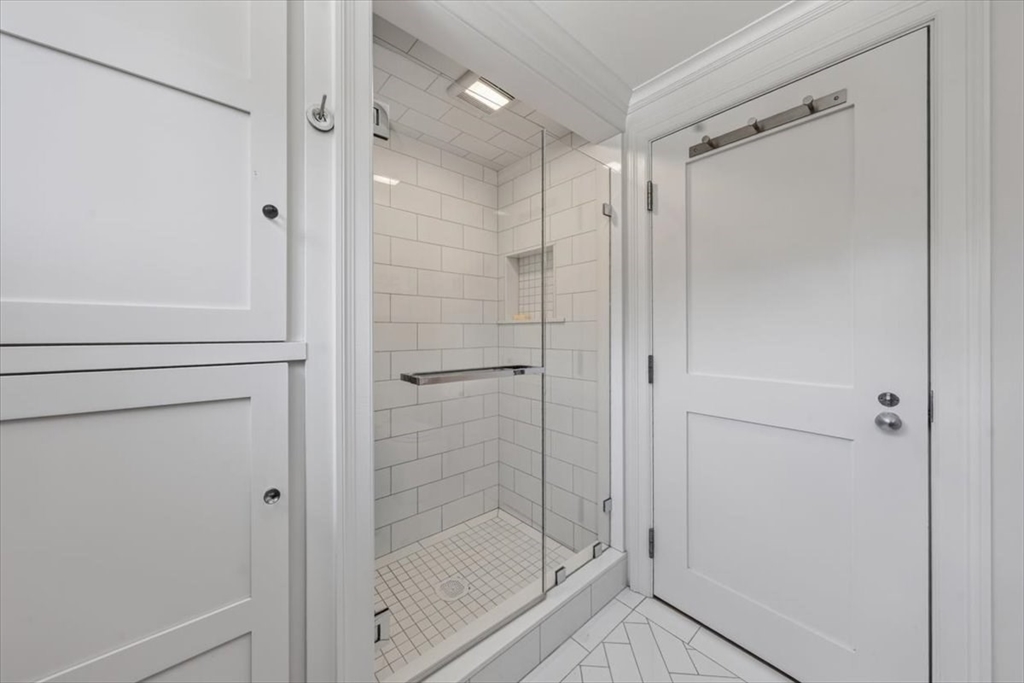 9 Beach Road Hingham, MA 02043 - Photo 17 of 34