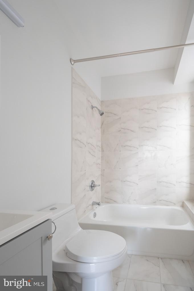 3321 11th Street Northwest, Unit 3 Washington, DC 20010 - Photo 8 of 9 Primary bathroom