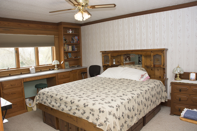 16380 Browns Road Morrison, IL 61270 - Photo 21 of 41 a bedroom with a bed and a large window