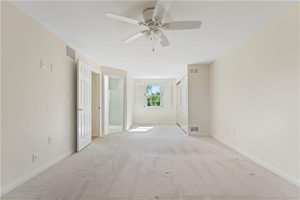 142 Lakeview Drive McKees Rocks, PA 15136 - Photo 13 of 25 Master Bedroom ...
