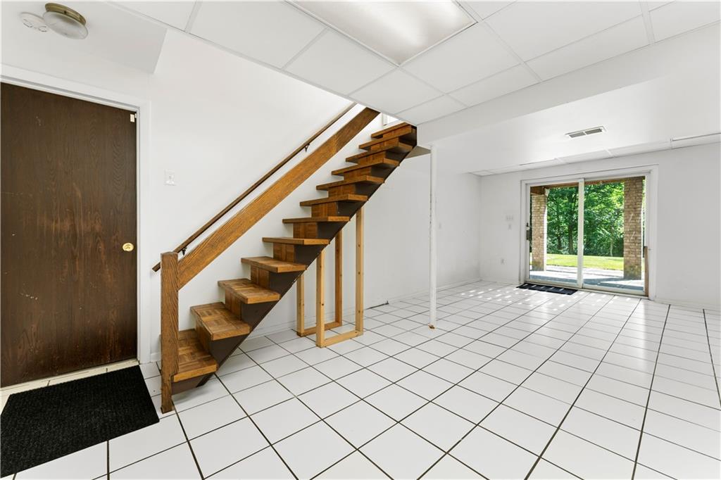 142 Lakeview Drive McKees Rocks, PA 15136 - Photo 19 of 25 Lower floor gameroom ...