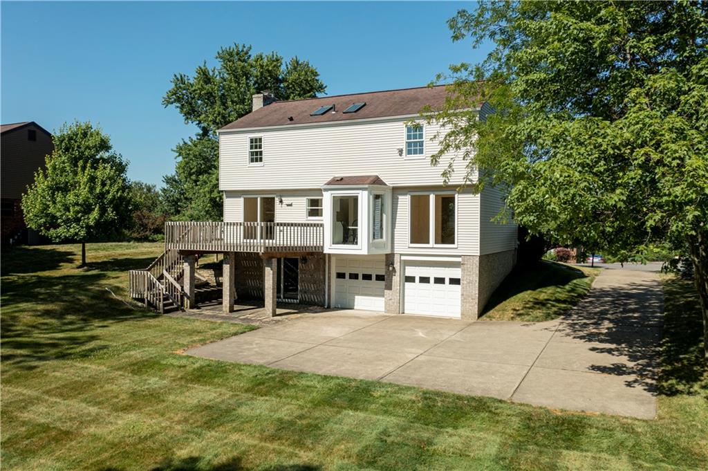 142 Lakeview Drive McKees Rocks, PA 15136 - Photo 24 of 25 Concrete turn around driveway ...