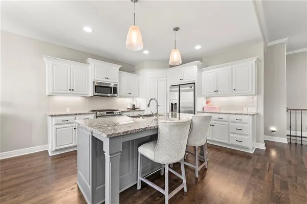 $499,000 | 21004 East 37th Terrace Court South, Independence, MO 64057