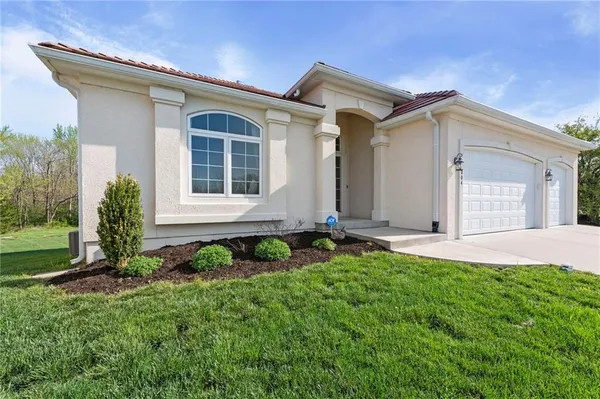 $499,000 | 21004 East 37th Terrace Court South, Independence, MO 64057