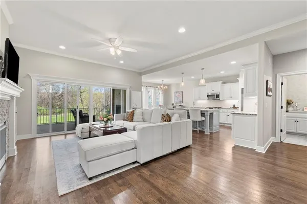 $499,000 | 21004 East 37th Terrace Court South, Independence, MO 64057