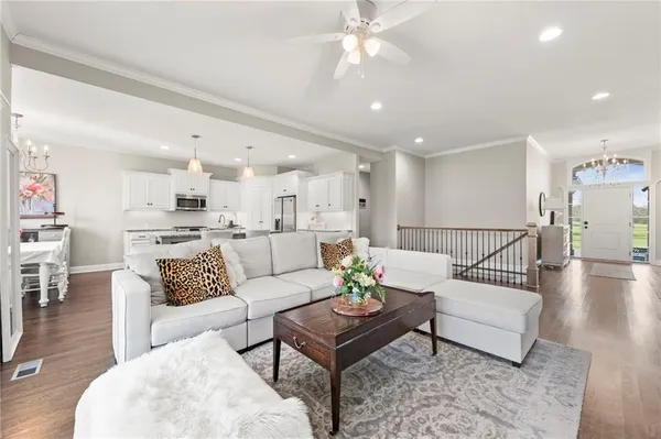 $499,000 | 21004 East 37th Terrace Court South, Independence, MO 64057
