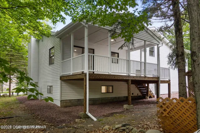 a house view with a outdoor space