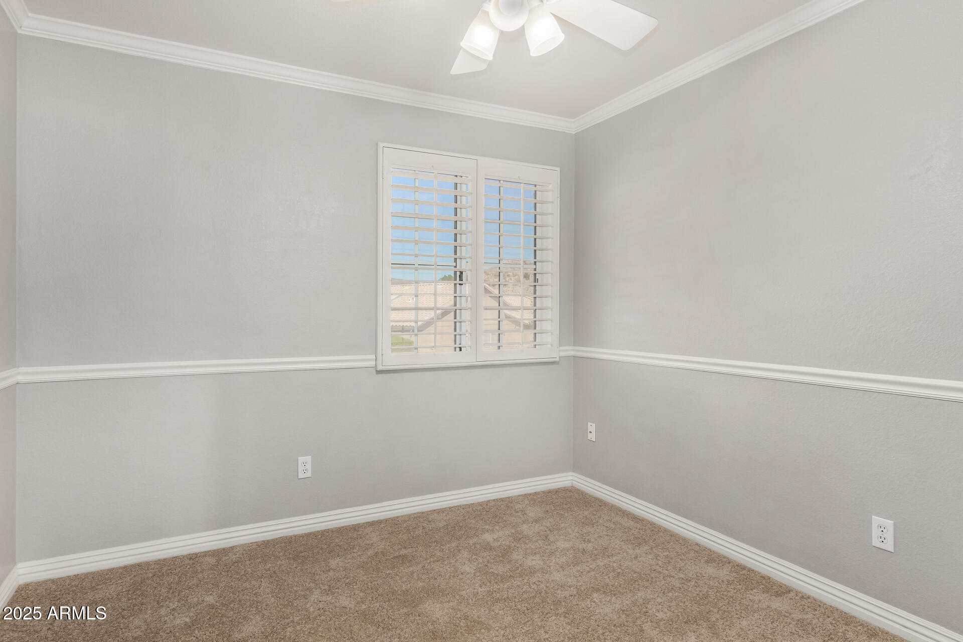 3013 East Bighorn Avenue Phoenix, AZ 85048 - Photo 20 of 40 an empty room with a window