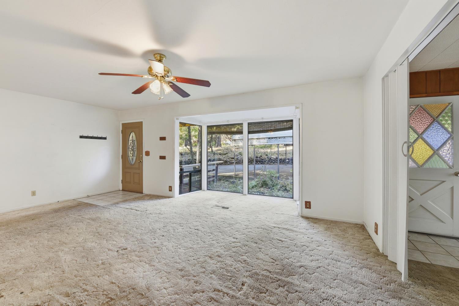 5960 Juarez Road Placerville, CA 95667 - Photo 4 of 40