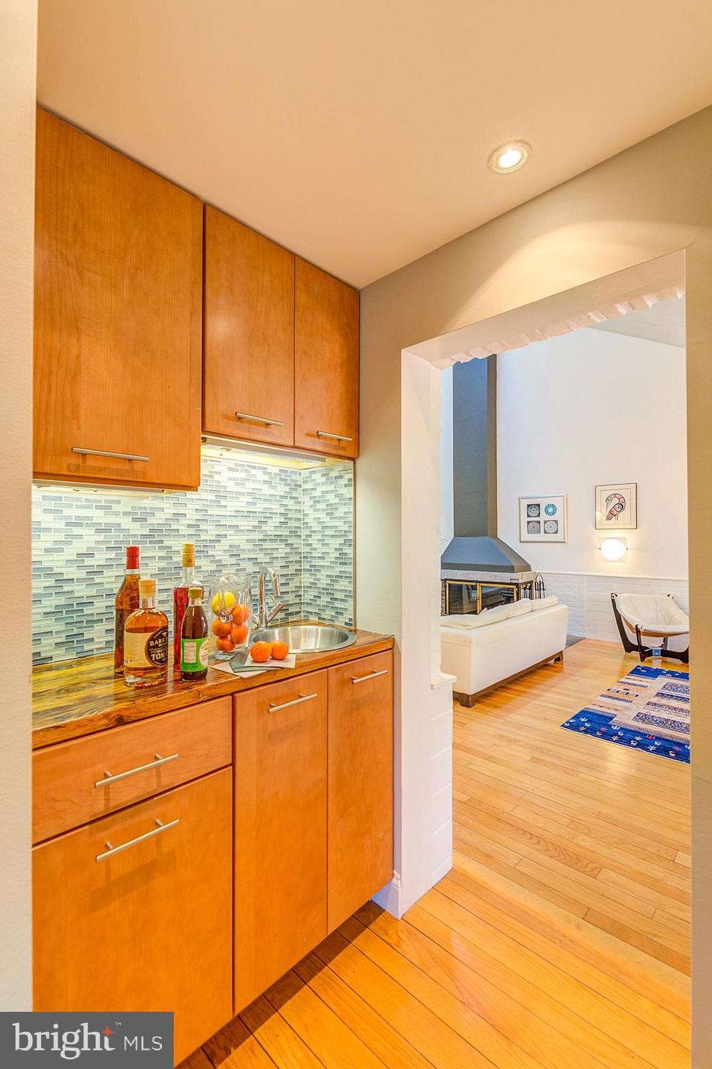 109-11 Pine St Philadelphia, PA 19106 - Photo 11 of 36