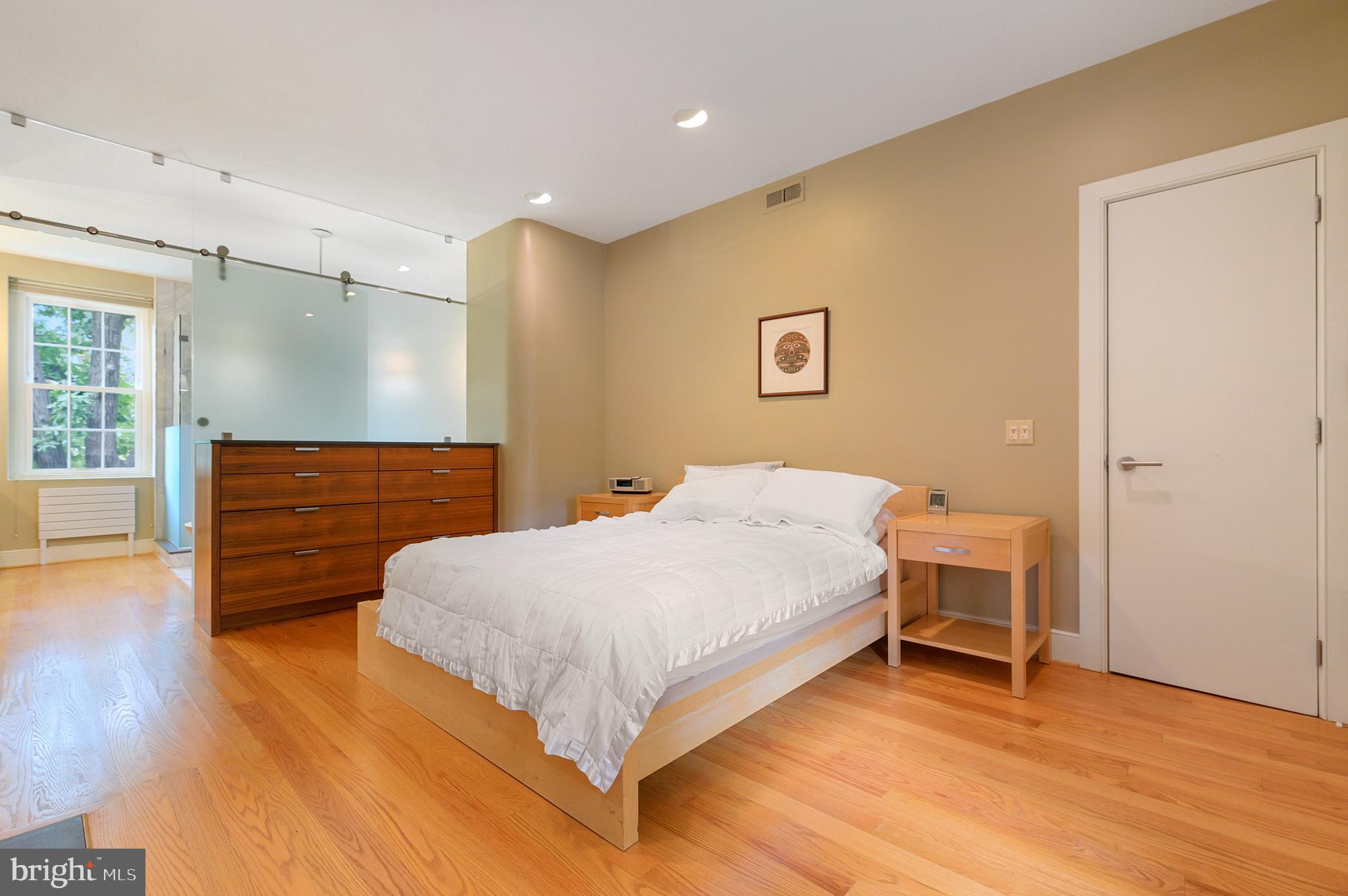 109-11 Pine St Philadelphia, PA 19106 - Photo 17 of 36