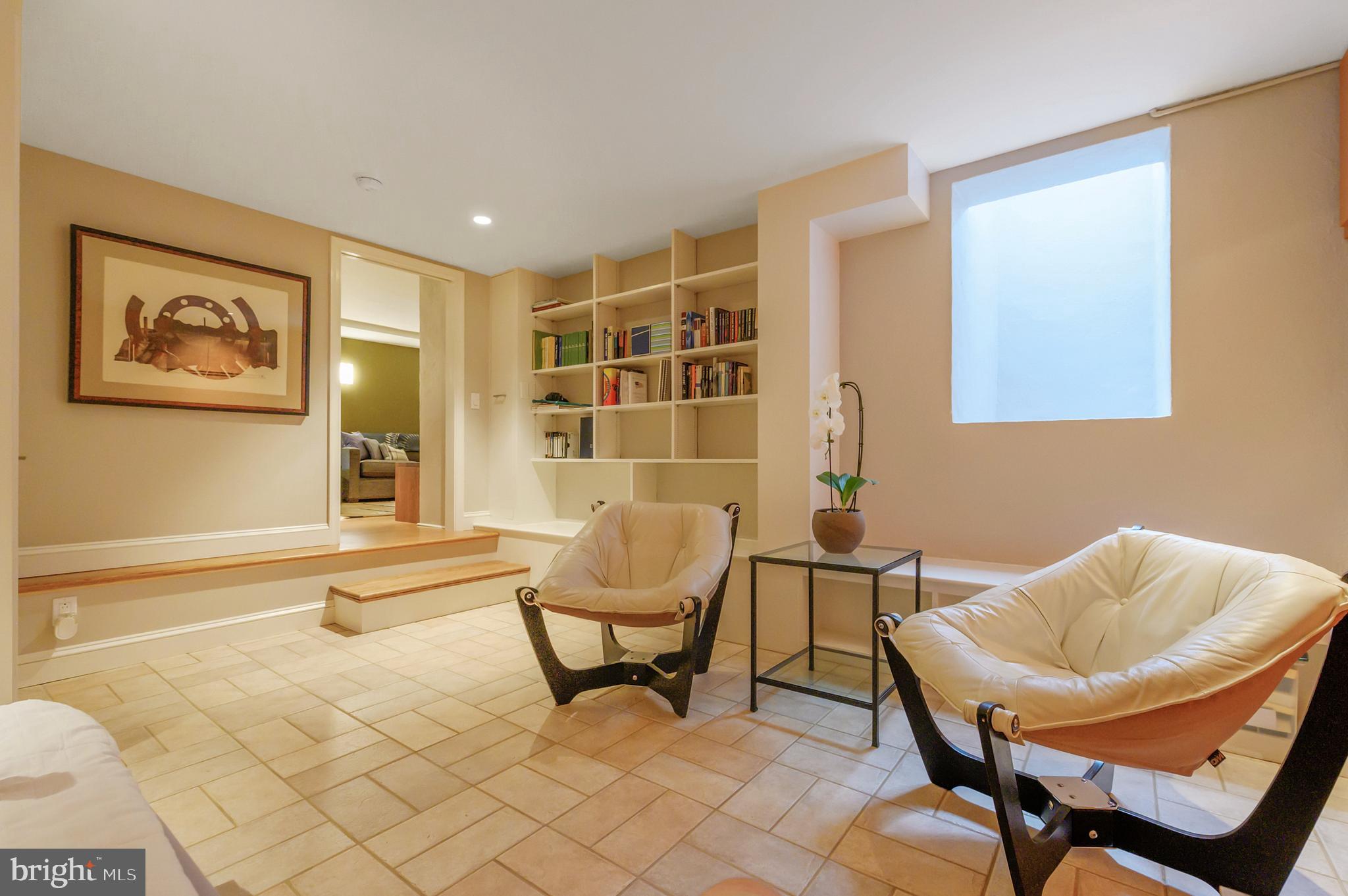 109-11 Pine St Philadelphia, PA 19106 - Photo 33 of 36