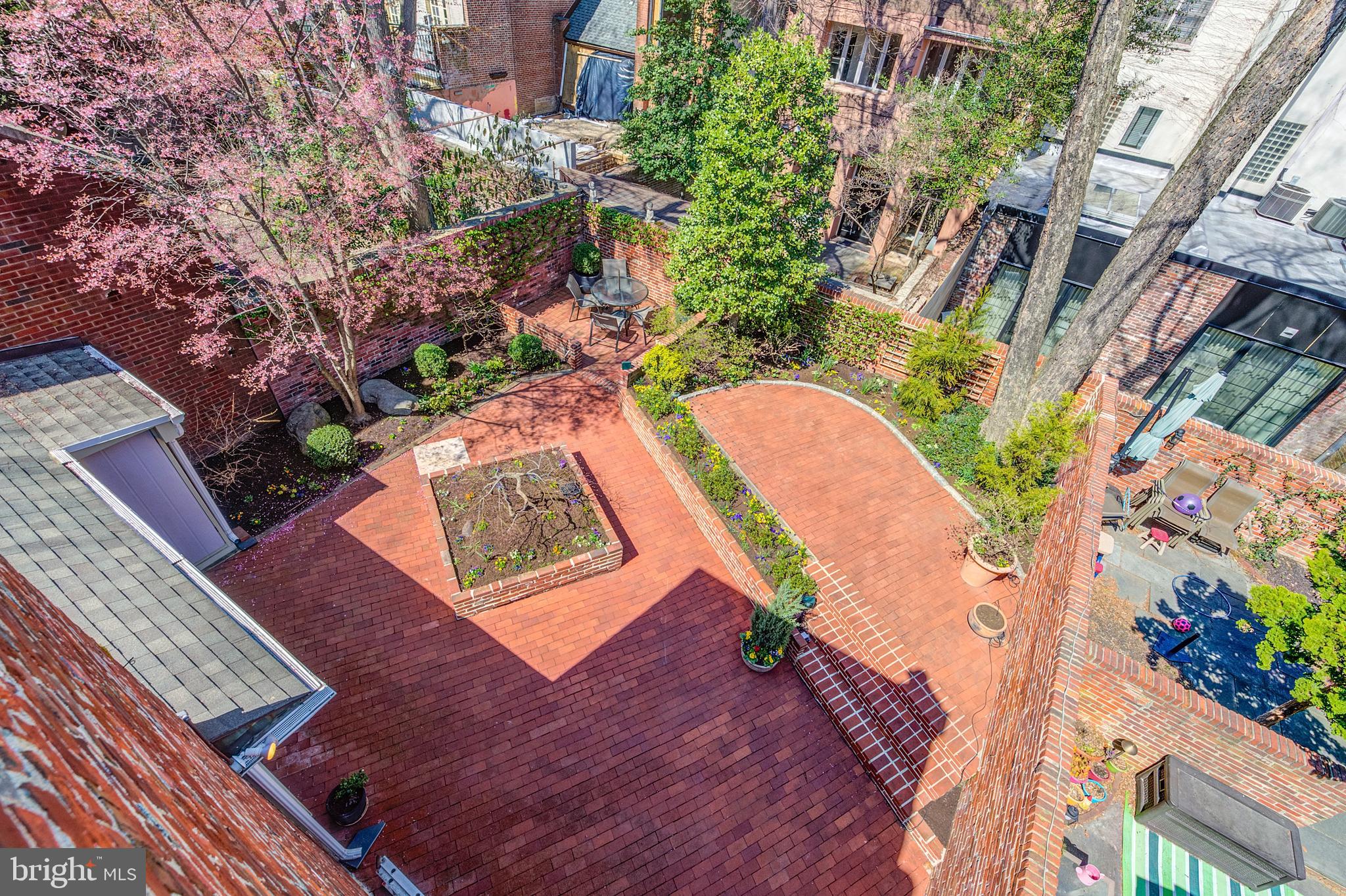 109-11 Pine St Philadelphia, PA 19106 - Photo 9 of 36