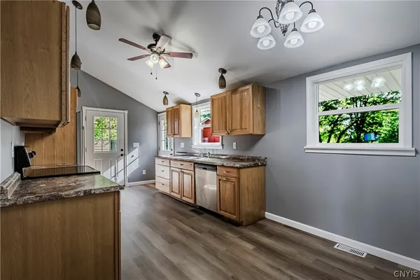 $188,500 | 314 Stafford Avenue North, Marshall, NY 13480