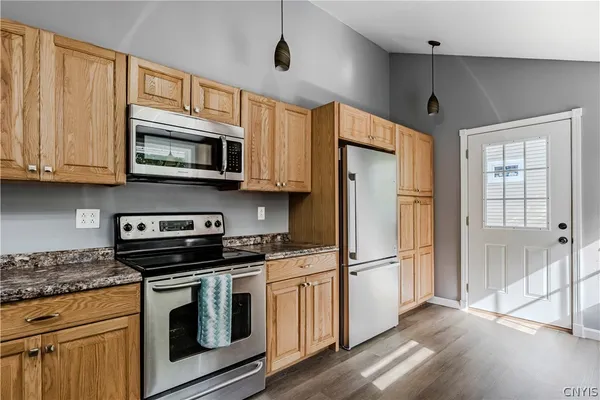 $188,500 | 314 Stafford Avenue North, Marshall, NY 13480