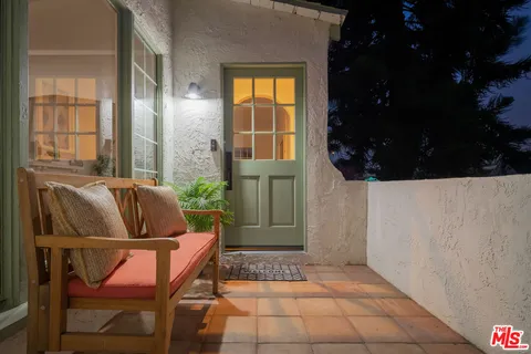 $1,250,000 | 1826 West 78th Street, Los Angeles, CA 90047