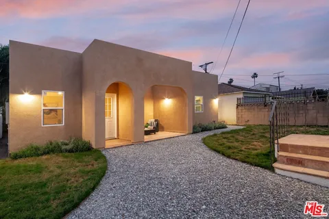 $1,250,000 | 1826 West 78th Street, Los Angeles, CA 90047