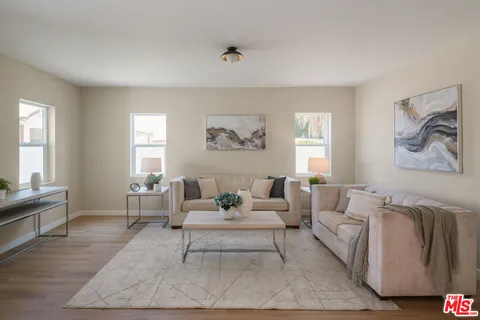 $1,250,000 | 1826 West 78th Street, Los Angeles, CA 90047