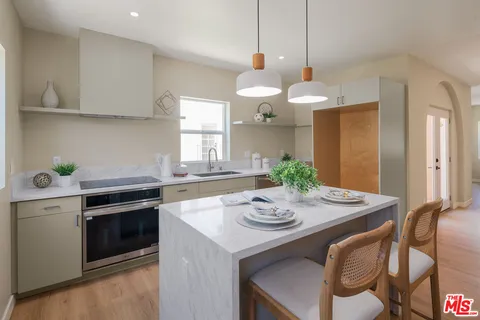 $1,250,000 | 1826 West 78th Street, Los Angeles, CA 90047