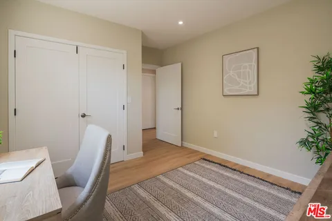 $1,250,000 | 1826 West 78th Street, Los Angeles, CA 90047