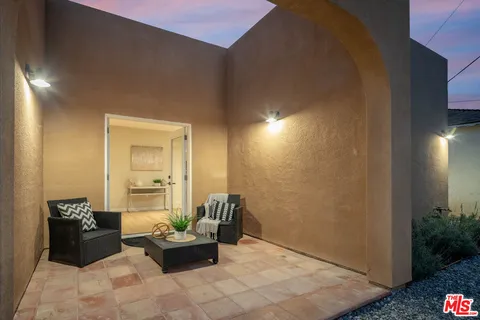 $1,250,000 | 1826 West 78th Street, Los Angeles, CA 90047