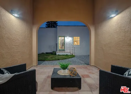 $1,250,000 | 1826 West 78th Street, Los Angeles, CA 90047