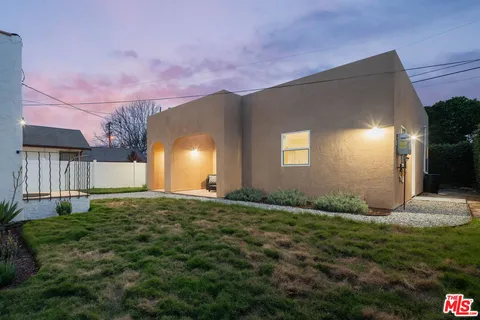 $1,250,000 | 1826 West 78th Street, Los Angeles, CA 90047