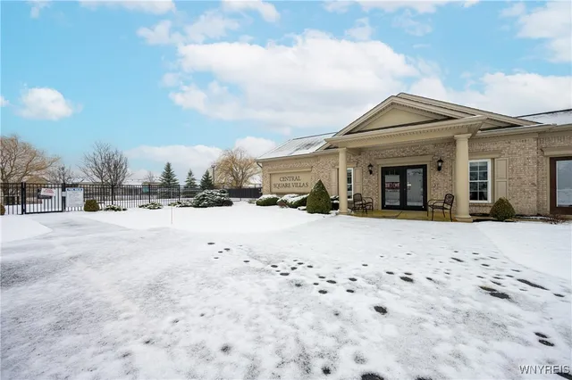 $329,900 | 4 Denton Drive, Lancaster, NY 14086