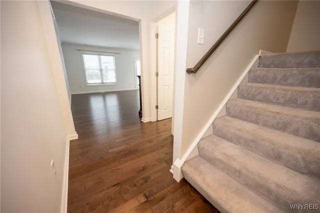 $329,900 | 4 Denton Drive, Lancaster, NY 14086