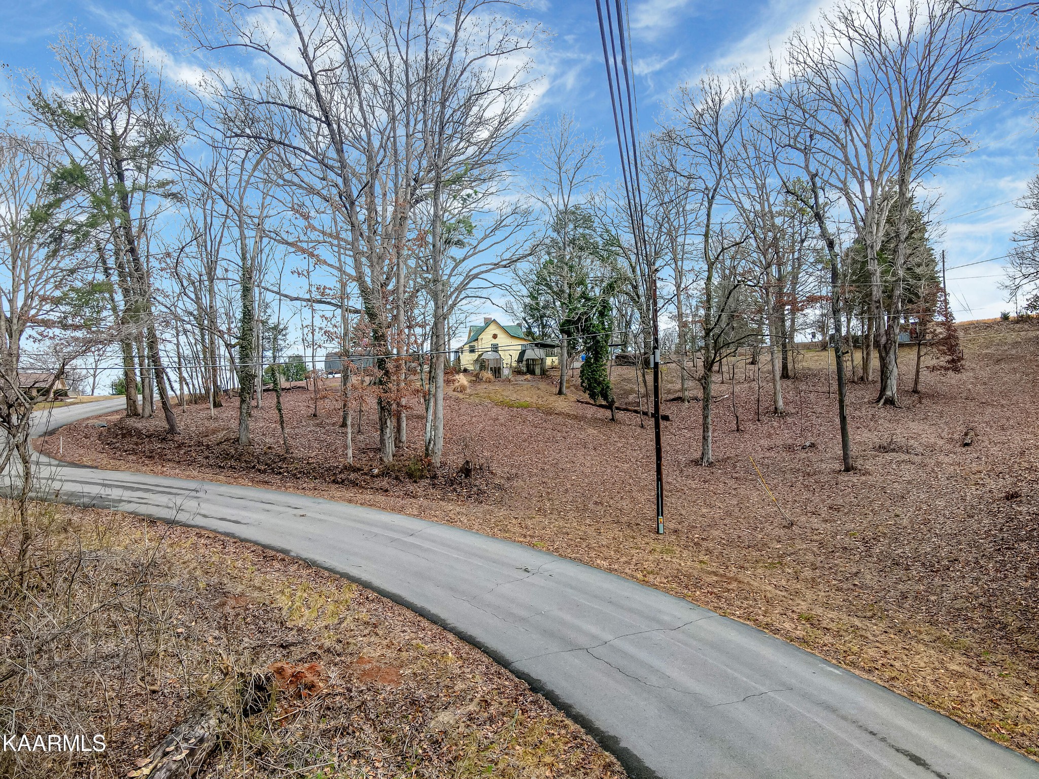 2728 Brooksview Road Lenoir City, TN 37772 - Photo 8 of 24 Gallery Image 8