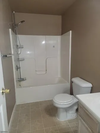 $1,585 | 309 Wagon Wheel Road, Unit B, Montague, NJ 07827