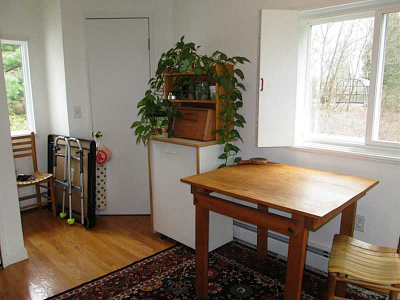 304 Angell Road Lincoln, RI 02865 - Photo 17 of 20 Studio/Study/Office.