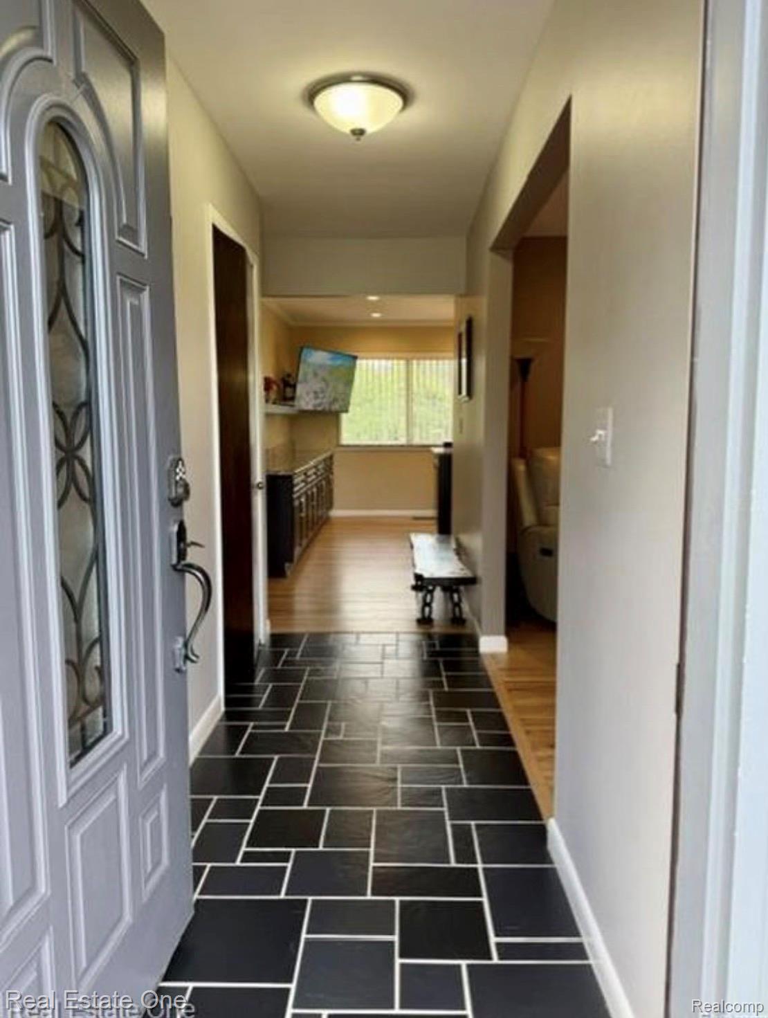 1115 Torpey Road Troy, MI 48083 - Photo 9 of 38 front foyer