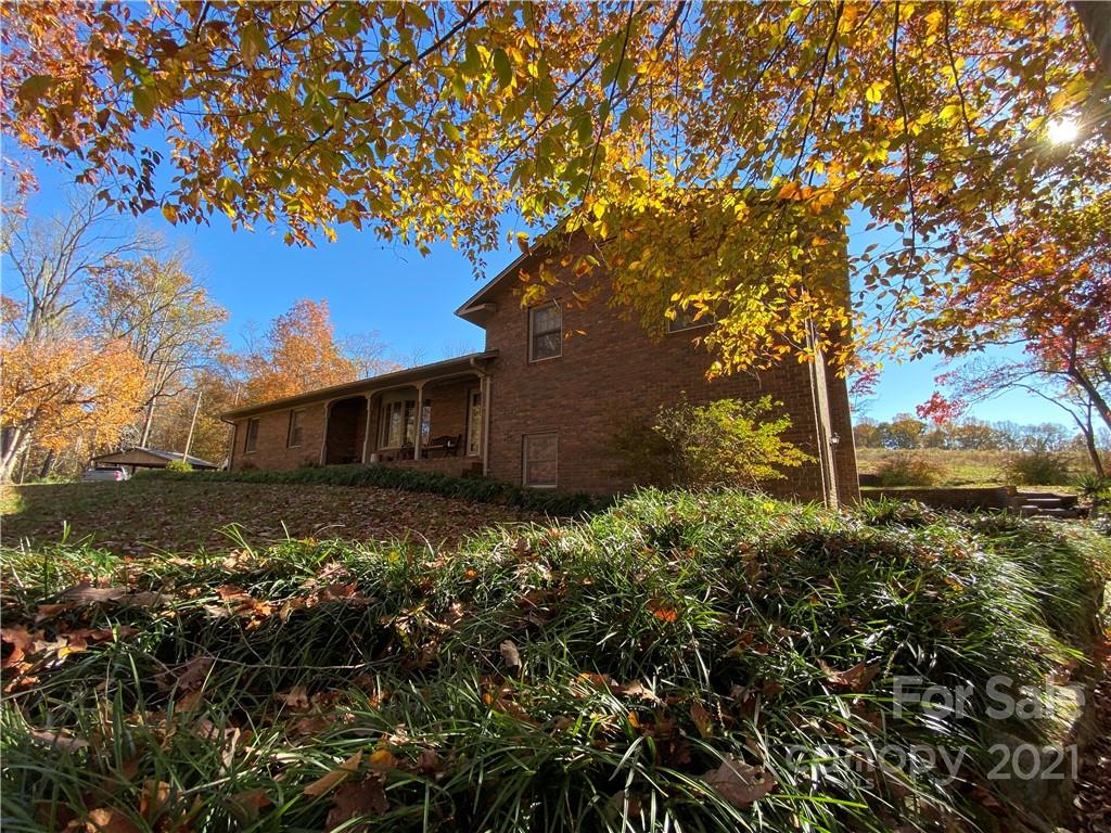 224 Marlowe Road Hiddenite, NC 28636 - Photo 11 of 45 Gallery Image 11