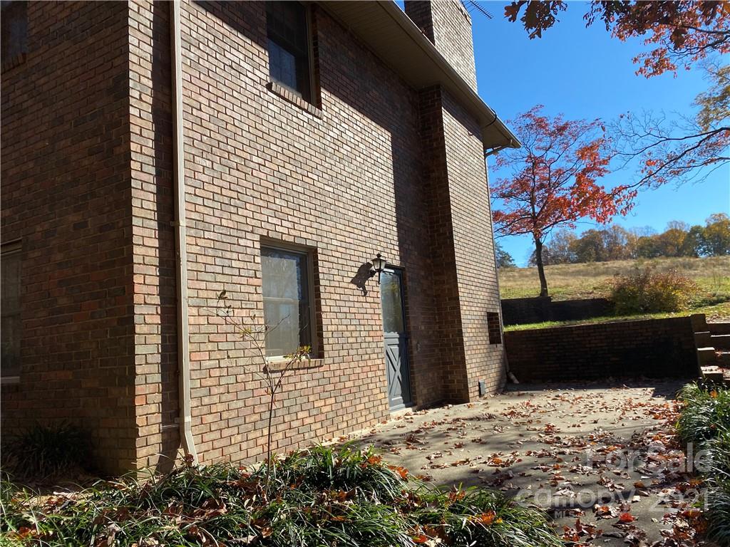 224 Marlowe Road Hiddenite, NC 28636 - Photo 16 of 45 Gallery Image 16